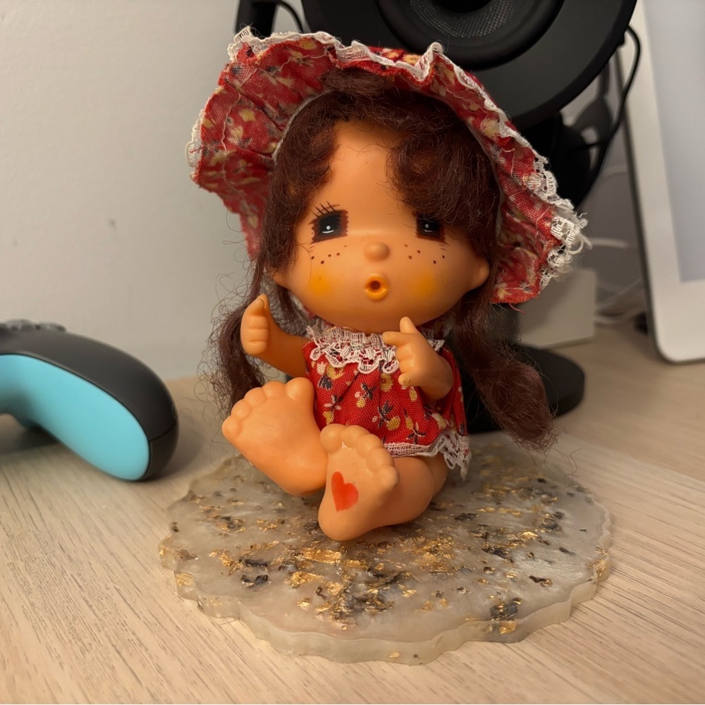 ☘️ BOGO FREE ☘️ Vintage 70s footsy woozie suki type doll